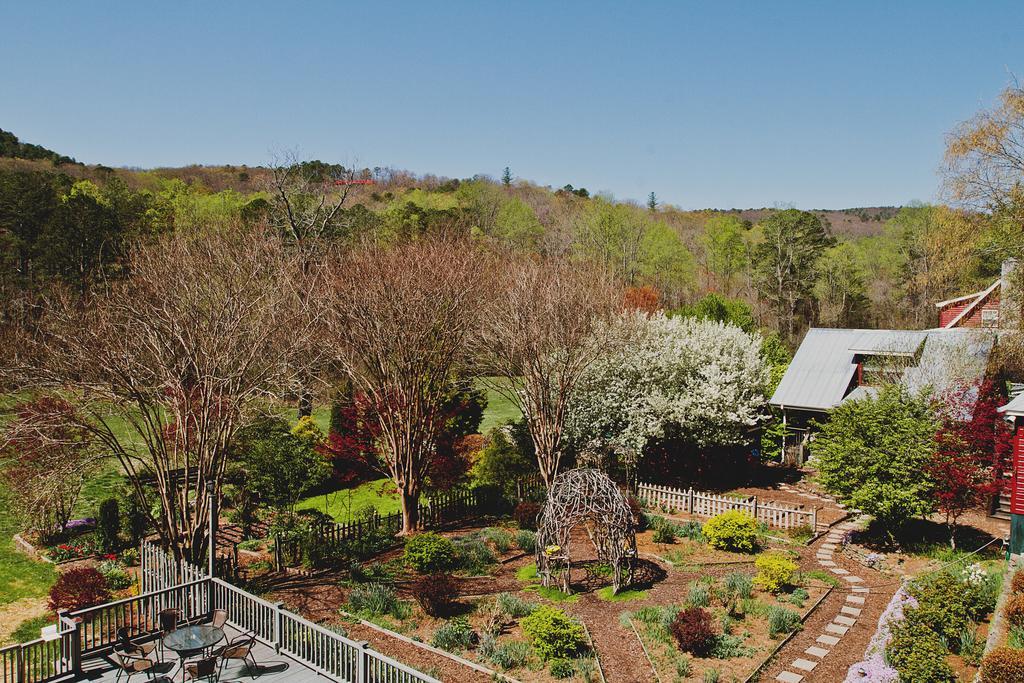 Glen-Ella Springs Hotel & Restaurant Clarkesville Экстерьер фото