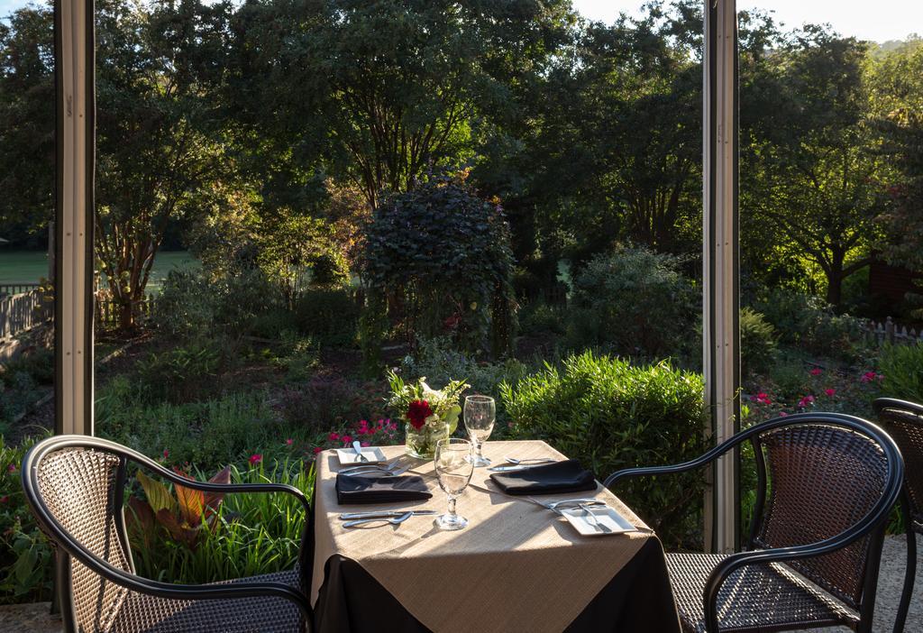 Glen-Ella Springs Hotel & Restaurant Clarkesville Экстерьер фото
