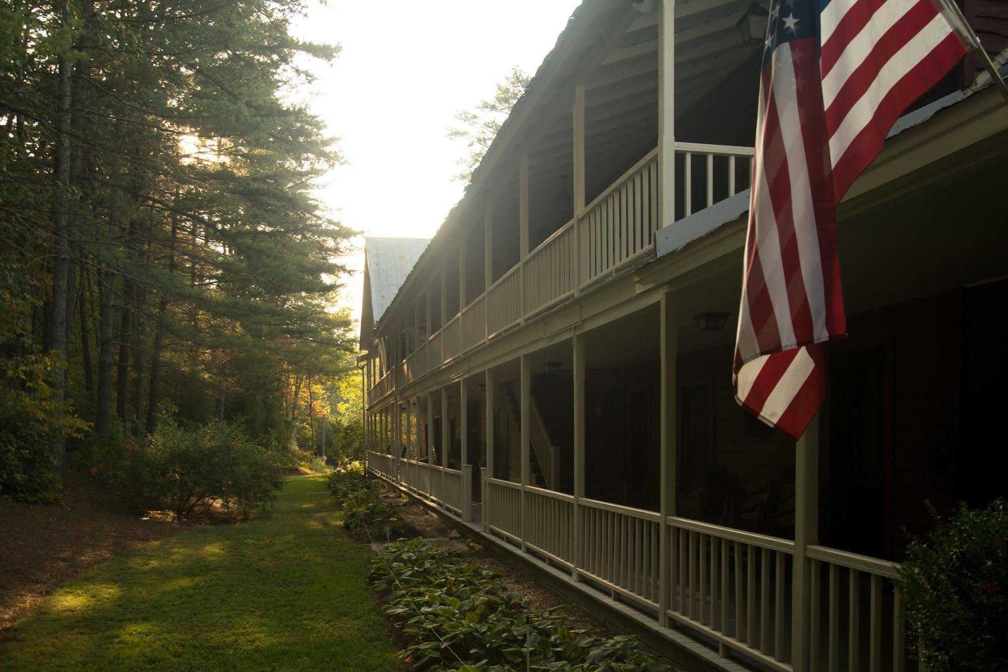 Glen-Ella Springs Hotel & Restaurant Clarkesville Экстерьер фото