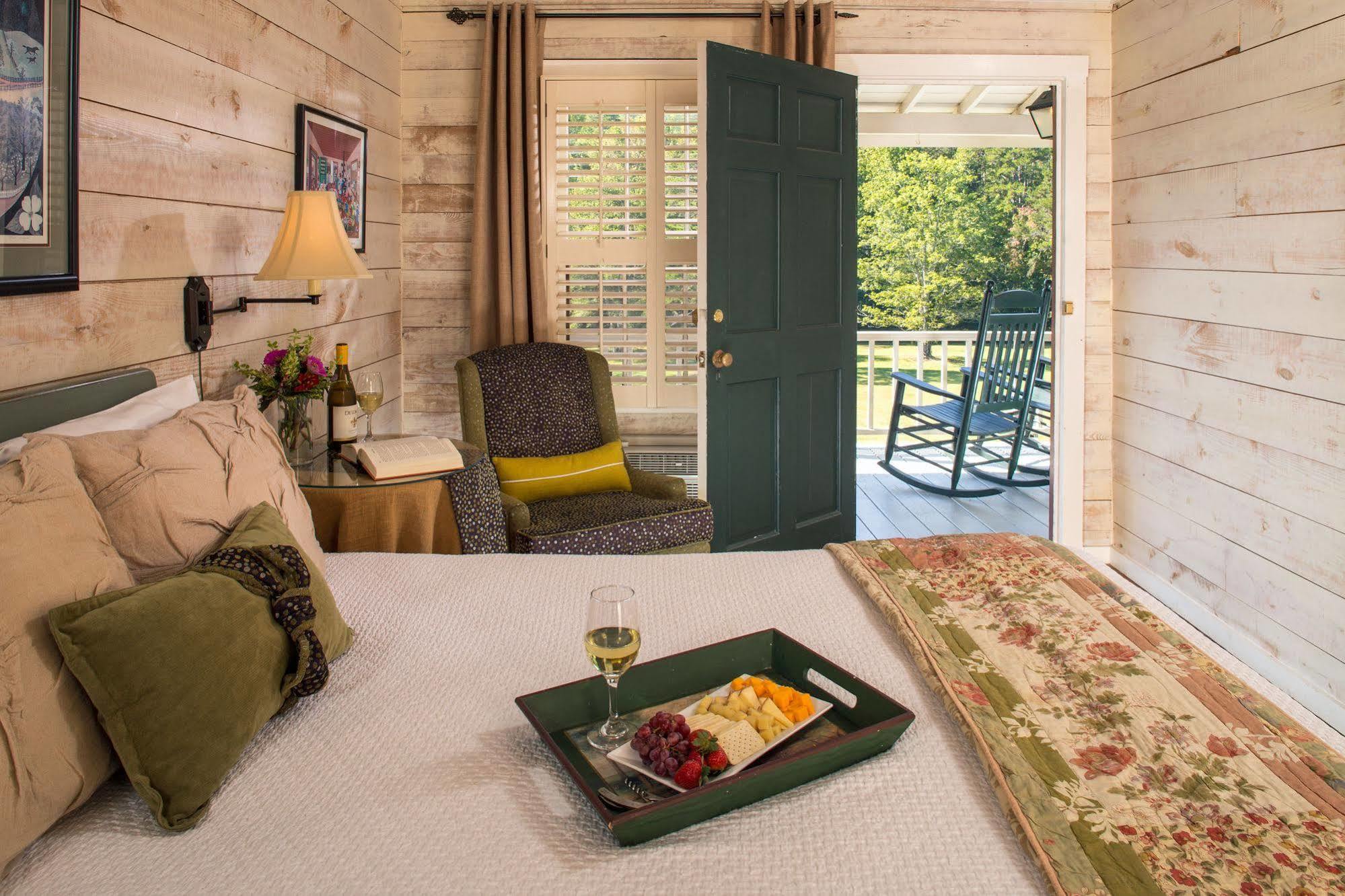Glen-Ella Springs Hotel & Restaurant Clarkesville Экстерьер фото