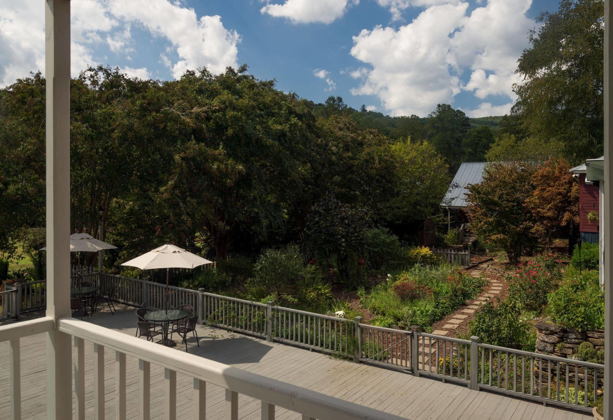 Glen-Ella Springs Hotel & Restaurant Clarkesville Экстерьер фото