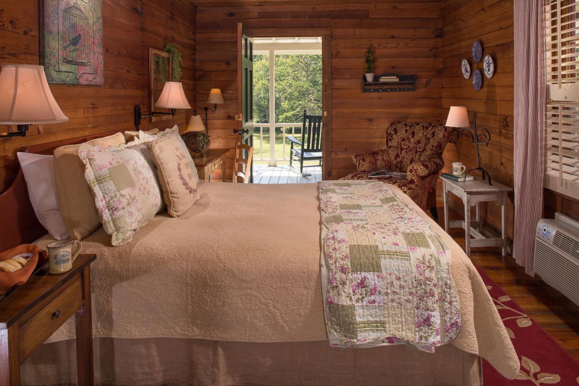 Glen-Ella Springs Hotel & Restaurant Clarkesville Экстерьер фото